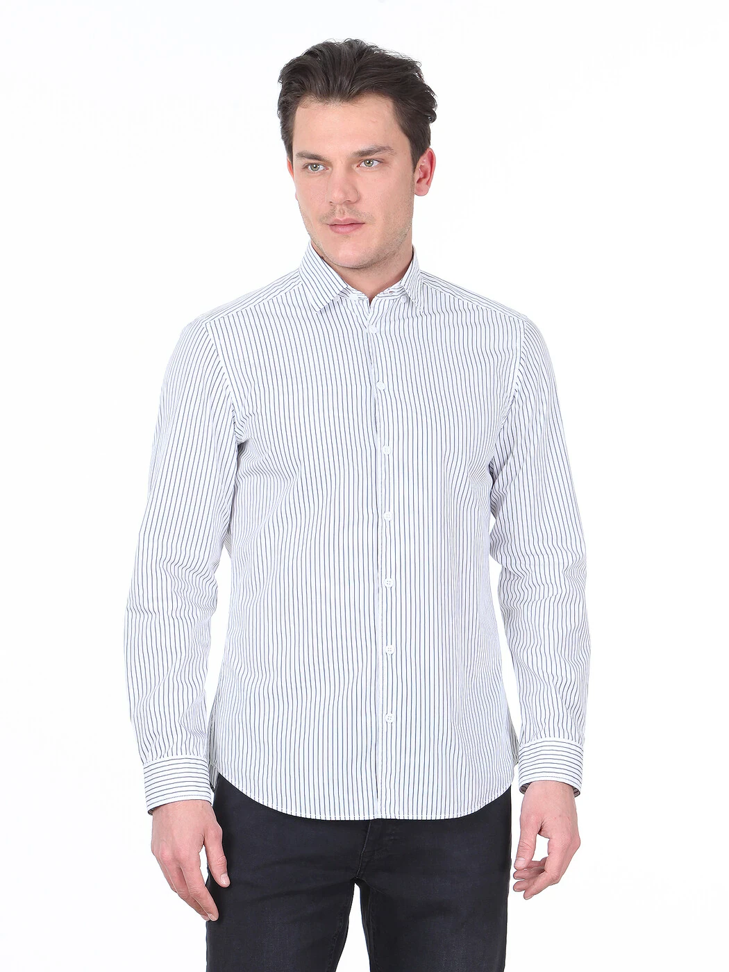 KİP - Siyah Çizgili Slim Fit Dokuma Casual %100 Pamuk Gömlek KİP - Siyah Çizgili Slim Fit Dokuma Casual %100 Pamuk Gömlek
