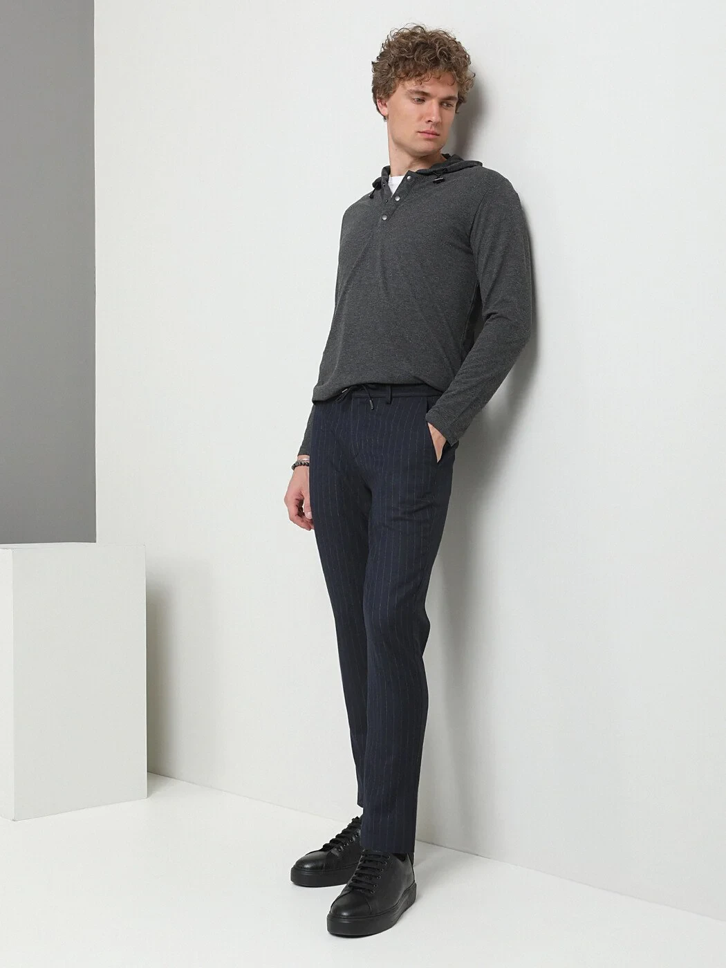 KİP - Lacivert Çizgili Dokuma Fitted Fit Smart Casual Pantolon KİP - Lacivert Çizgili Dokuma Fitted Fit Smart Casual Pantolon