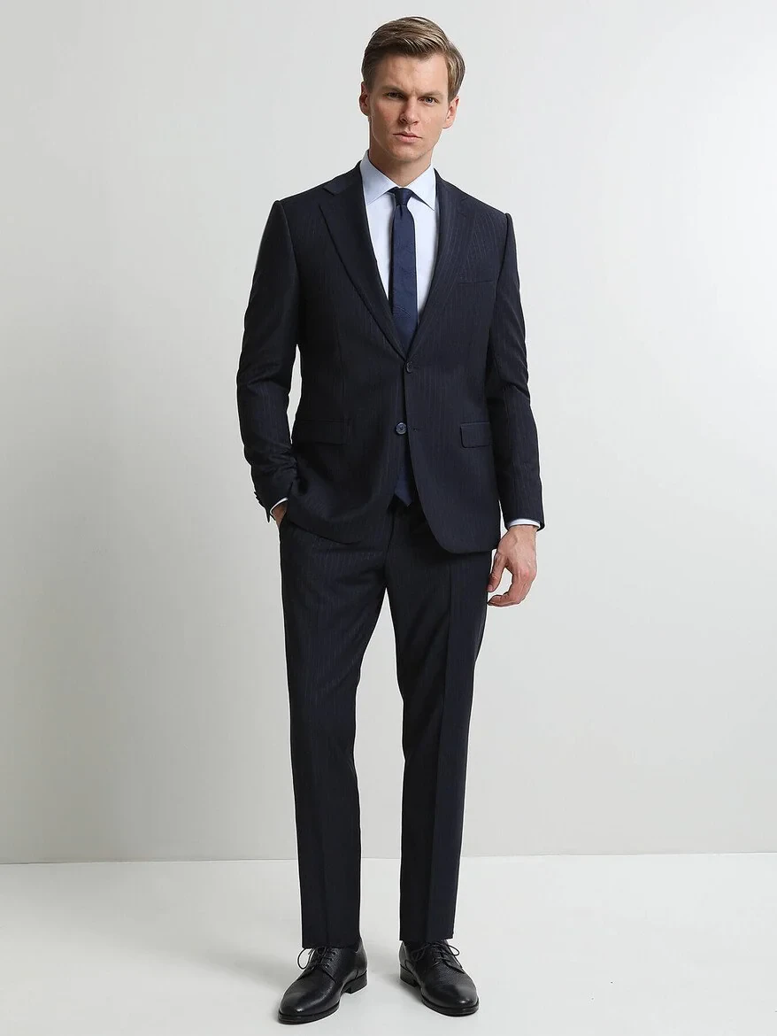 KİP - Lacivert Çizgili Modern Fit Yün Karışımlı Takım Elbise KİP - Lacivert Çizgili Modern Fit Yün Karışımlı Takım Elbise
