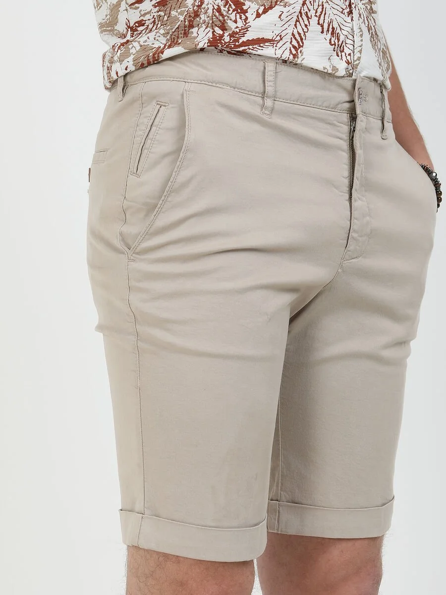 Açık Bej Düz Dokuma Slim Fit Casual Pamuk Karışımlı Bermuda - 1