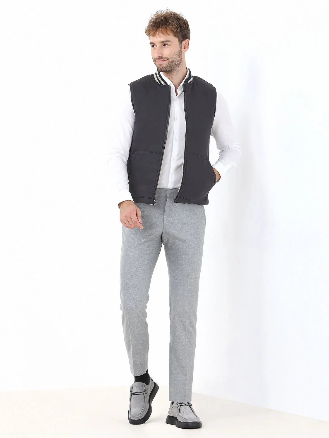 Beige Weaving Puffer Vest - 3