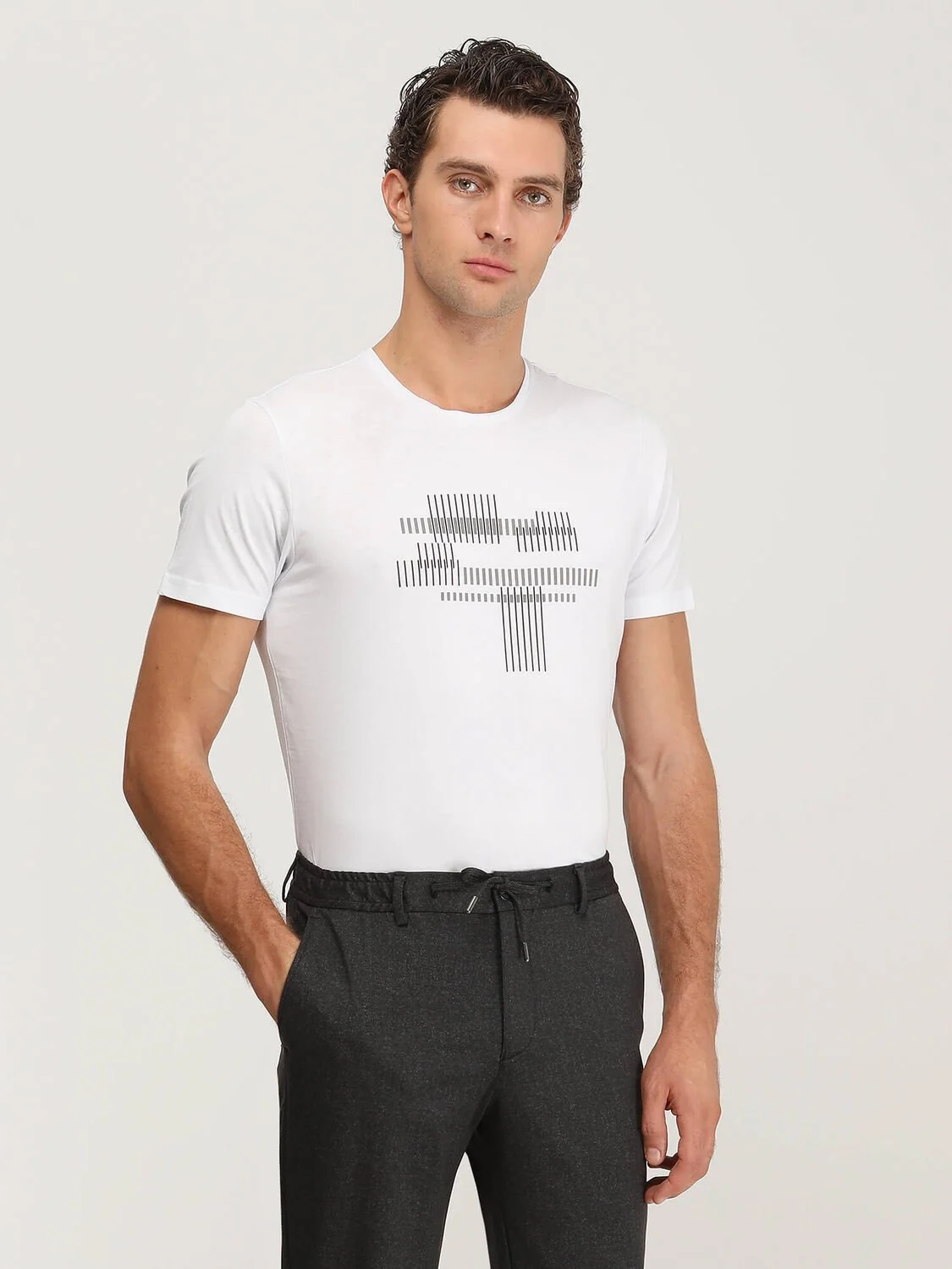 Beyaz Baskılı Bisiklet Yaka %100 Pamuk T-Shirt - 1