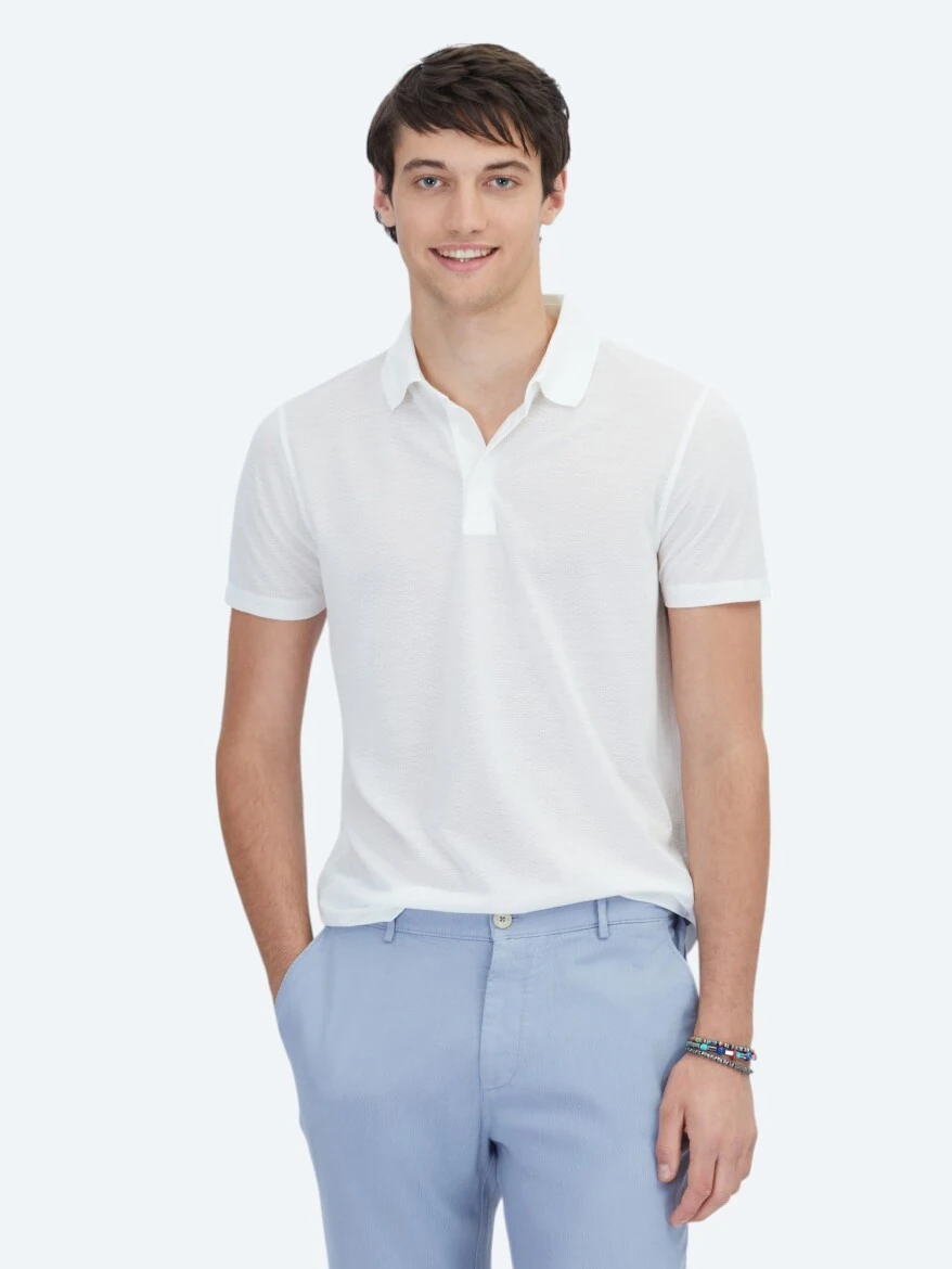 Beyaz Desenli Polo Yaka T-Shirt - 1