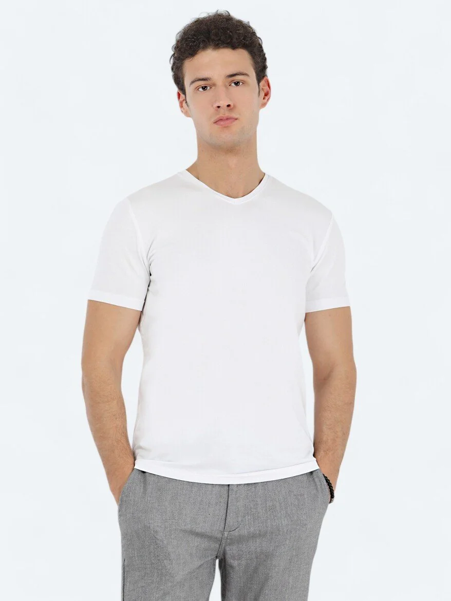 Beyaz V Yaka Pamuk Karışımlı T-Shirt - 1