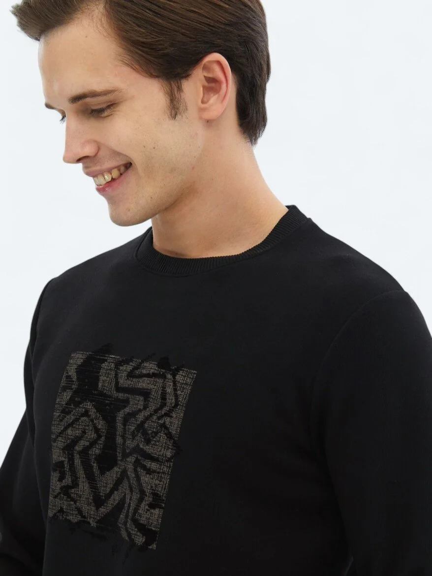 Black Crew Neck Printed Sweatshirt 