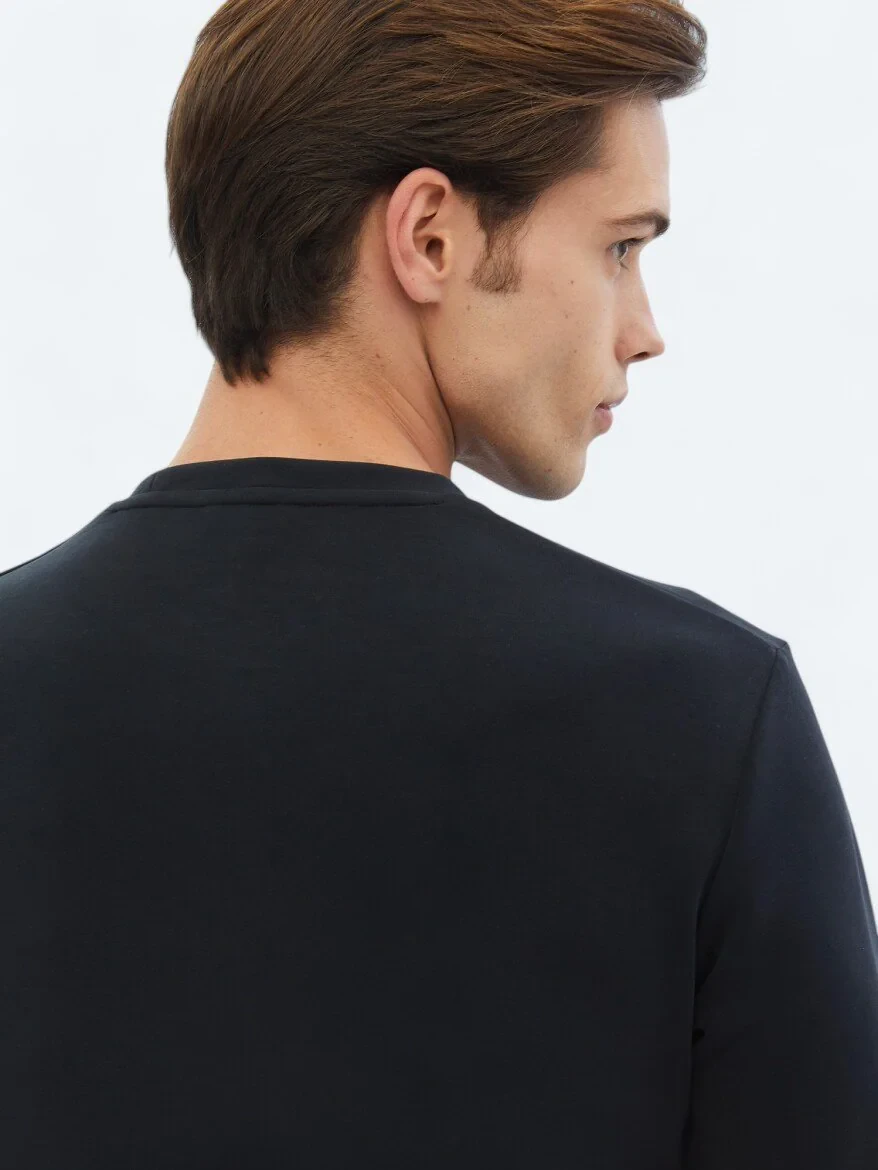 Black Crew Neck Printed Sweatshirt 