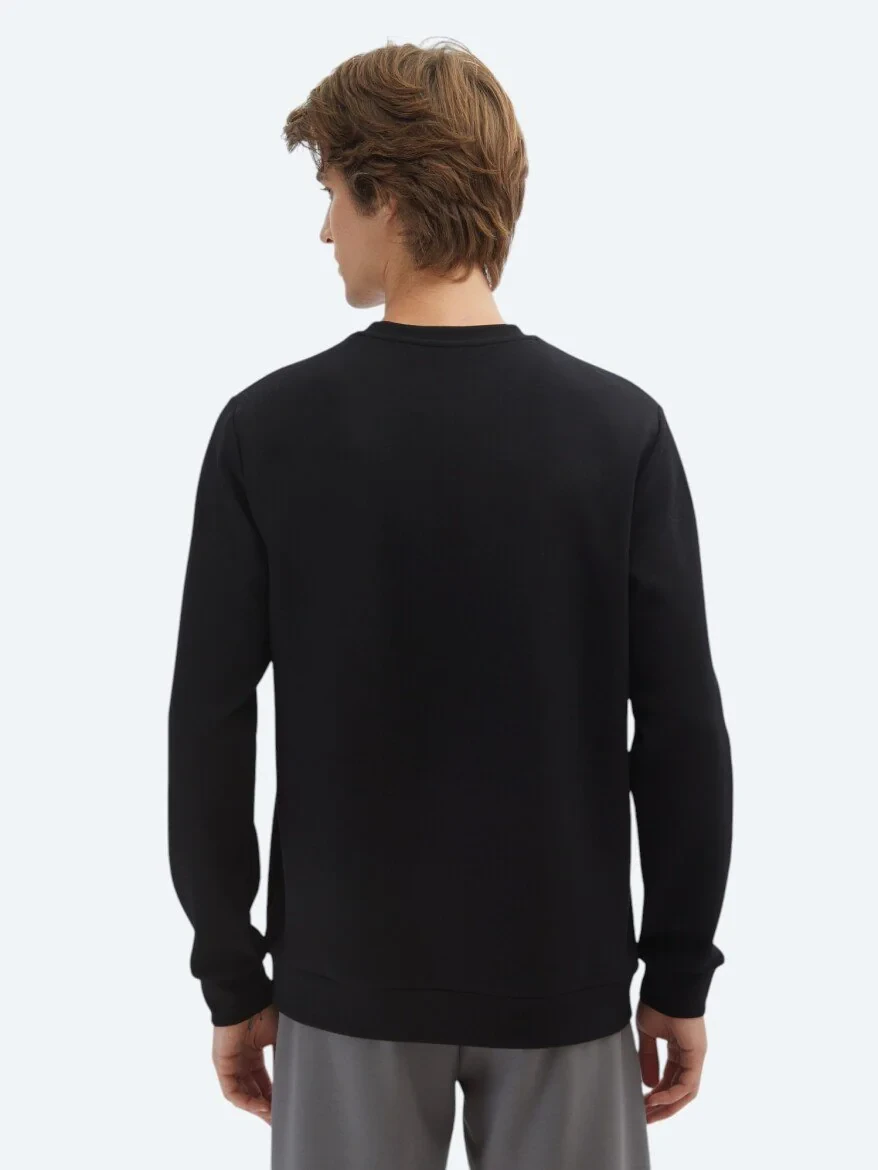 Black Crew Neck Sweatshirt - 5