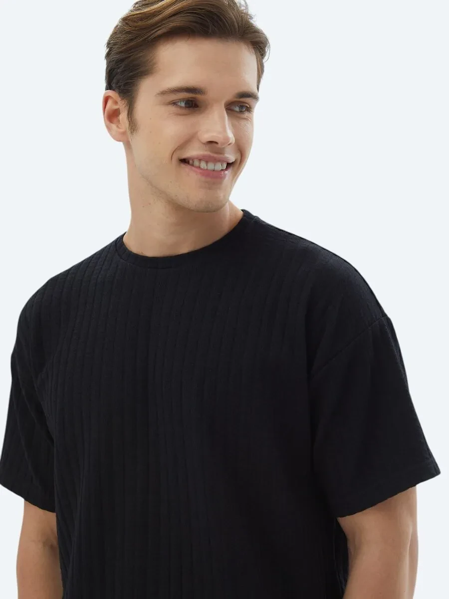 Black Jacquard Crew Neck Cotton Blended T-Shirt - 2