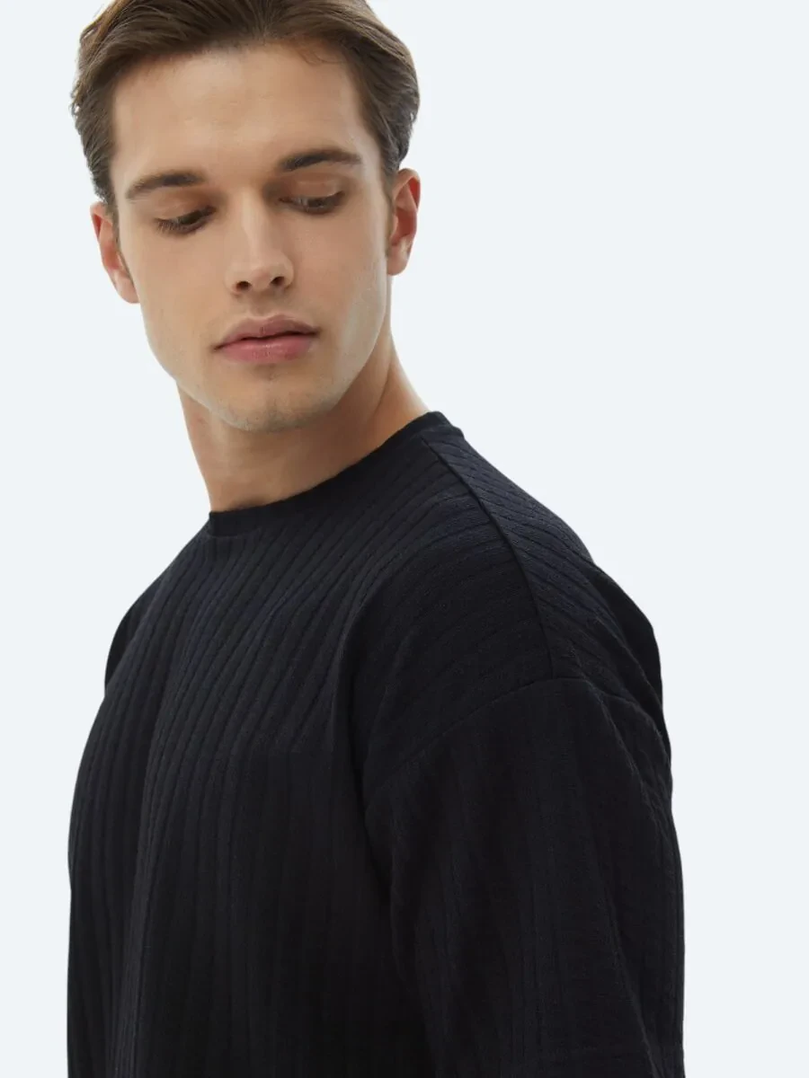 Black Jacquard Crew Neck Cotton Blended T-Shirt - 3