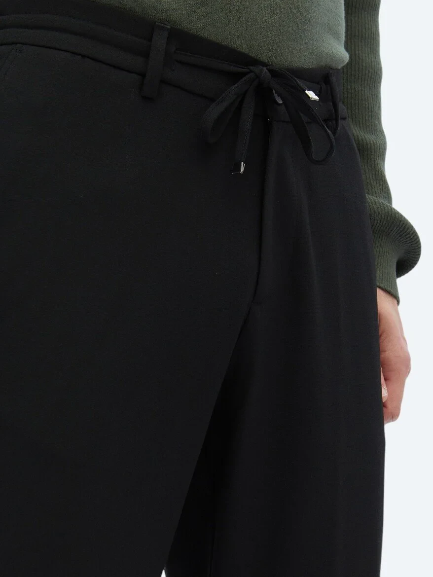 Black Knitting Jogging Fit Casual Trousers - 3