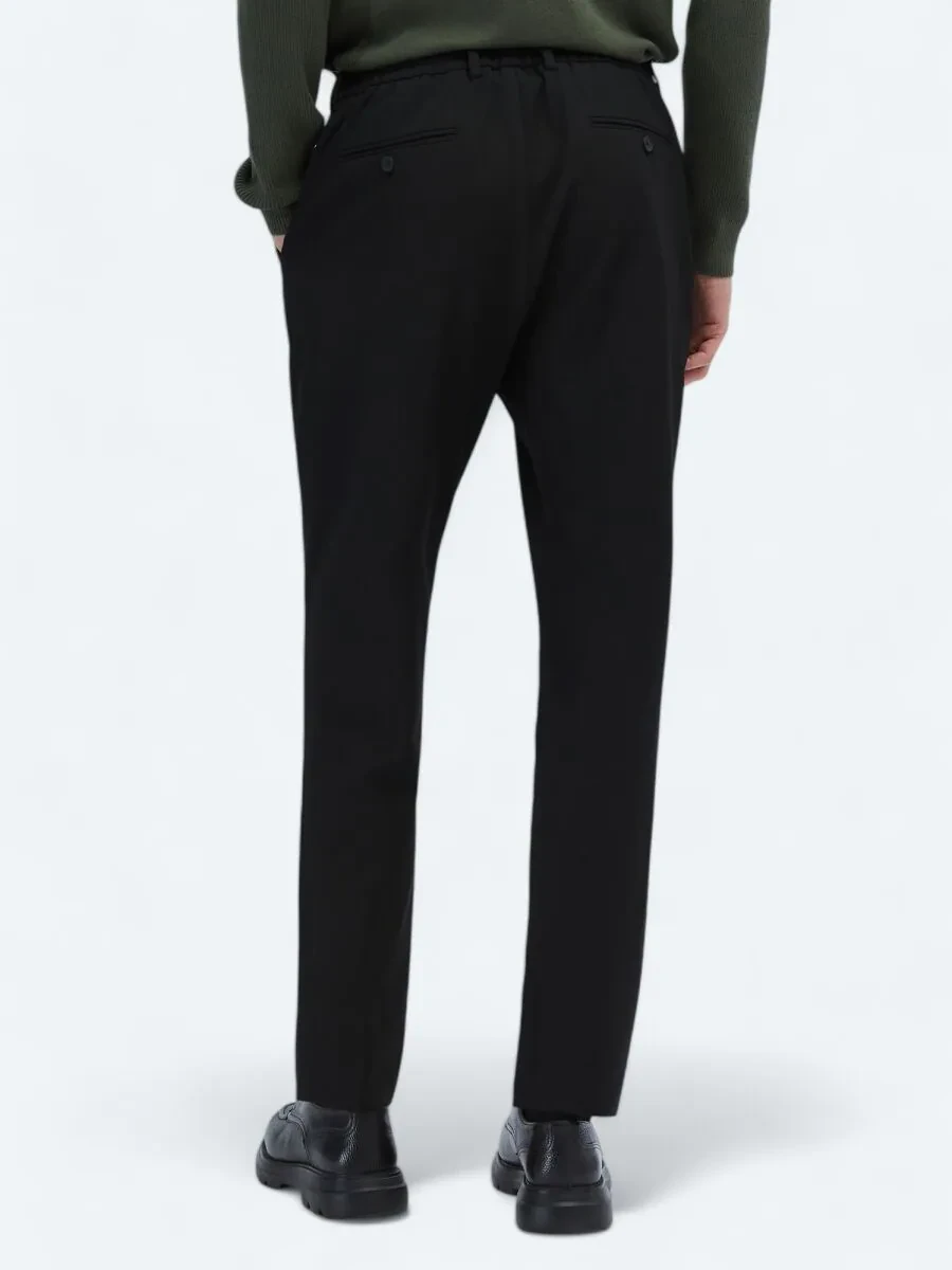 Black Knitting Jogging Fit Casual Trousers - 4