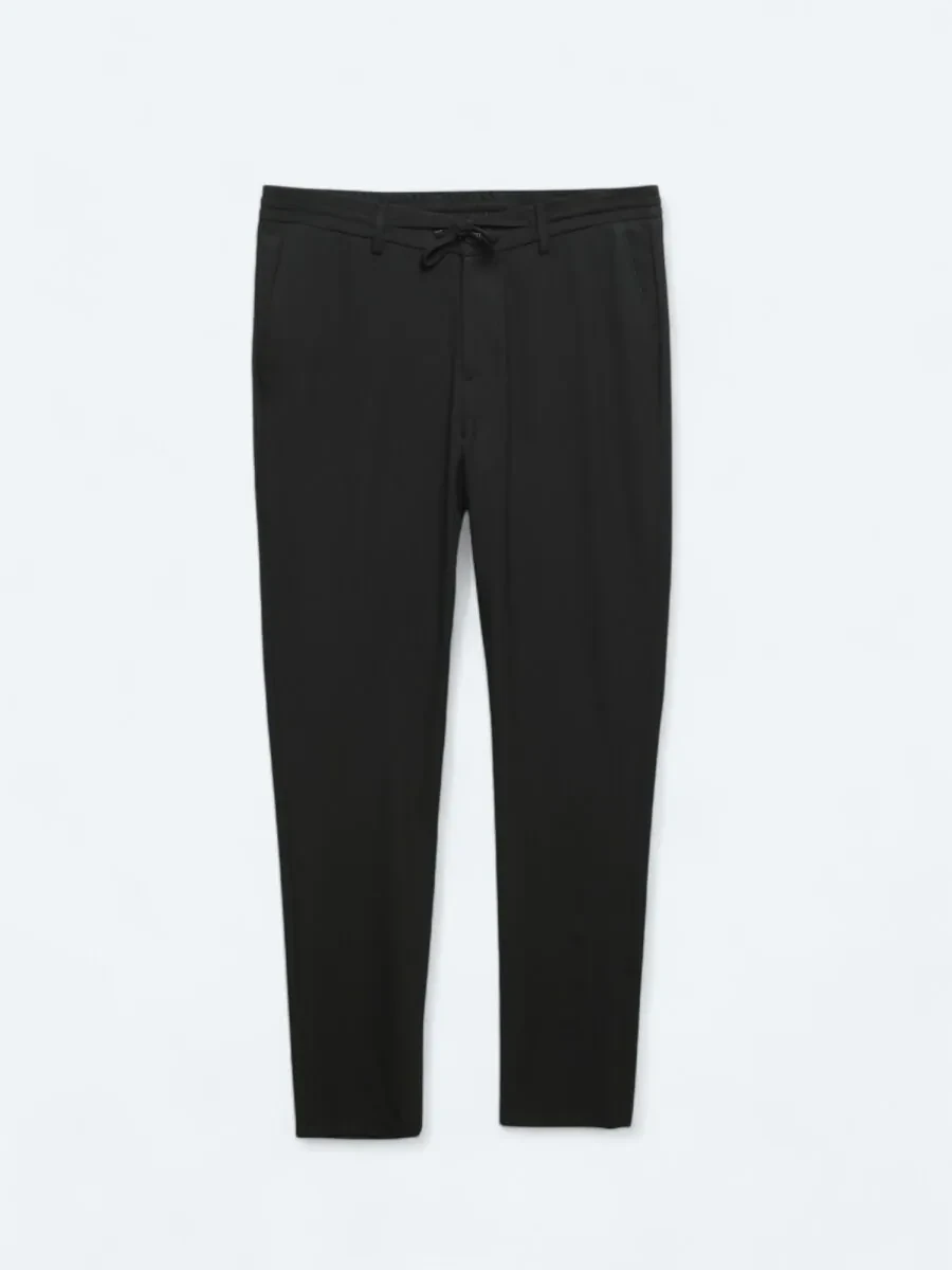 Black Knitting Jogging Fit Casual Trousers - 5
