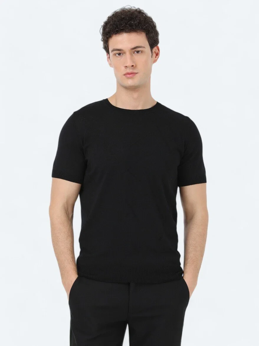 Black Knitwear - 1