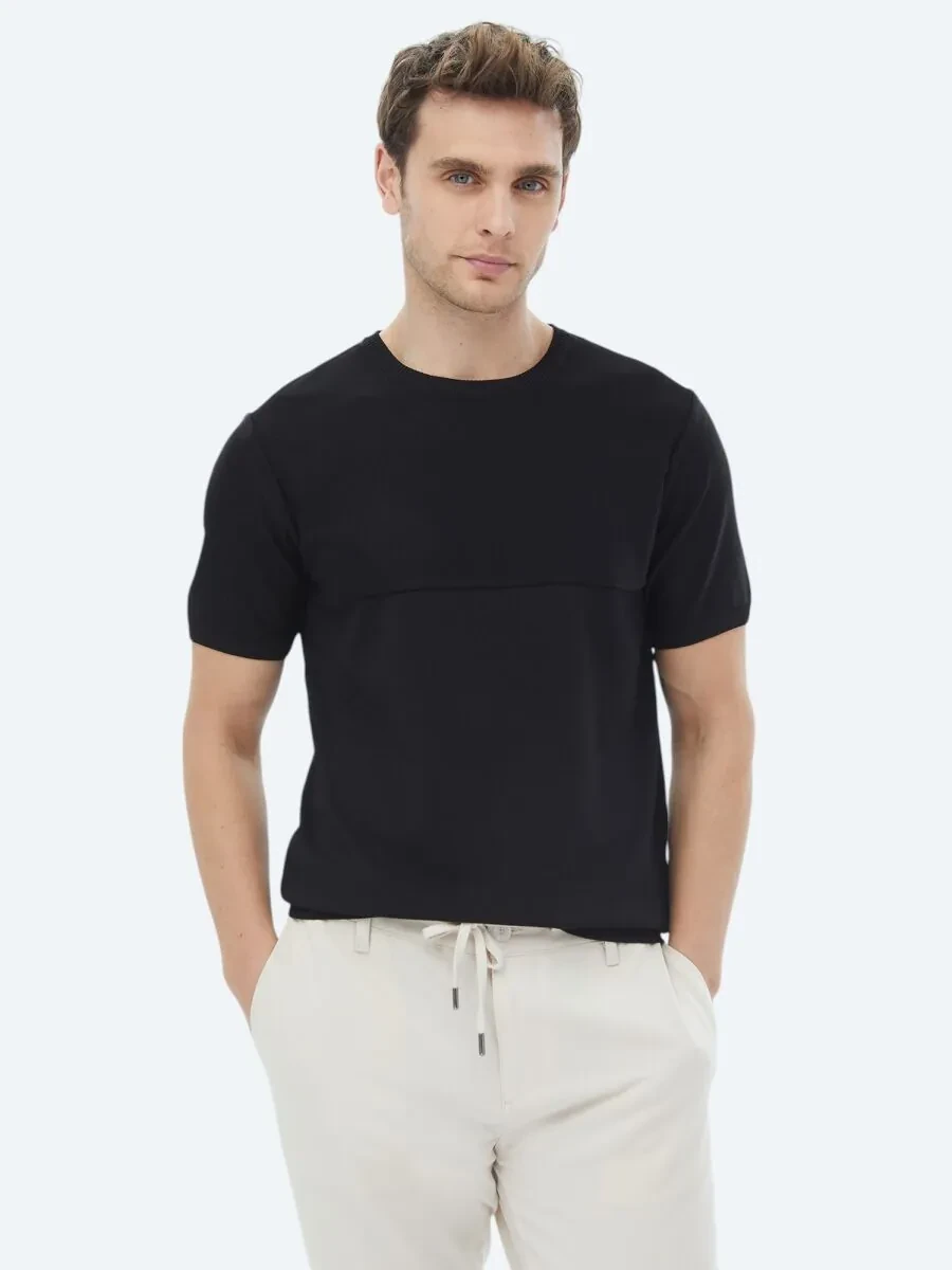 Black Knitwear - 1