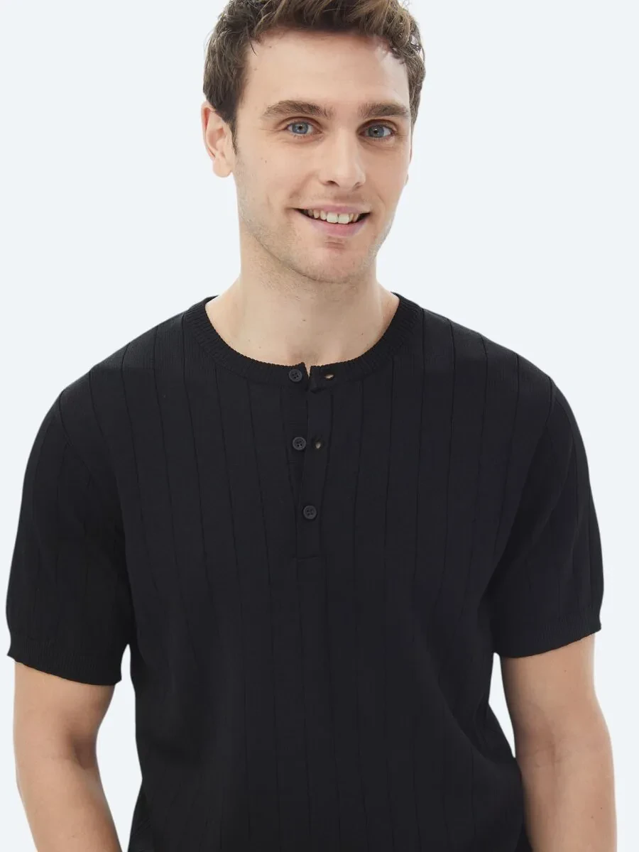 Black Knitwear - 3