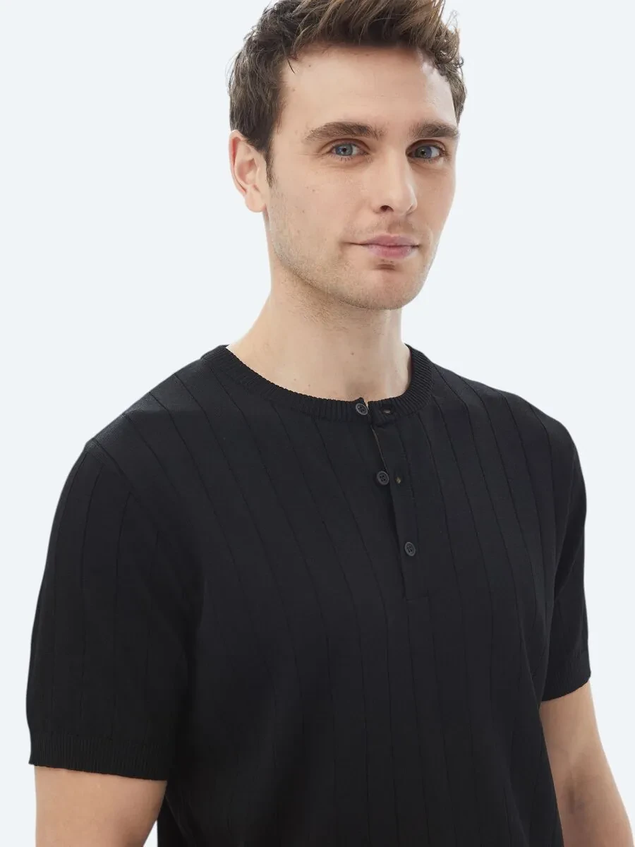 Black Knitwear - 6