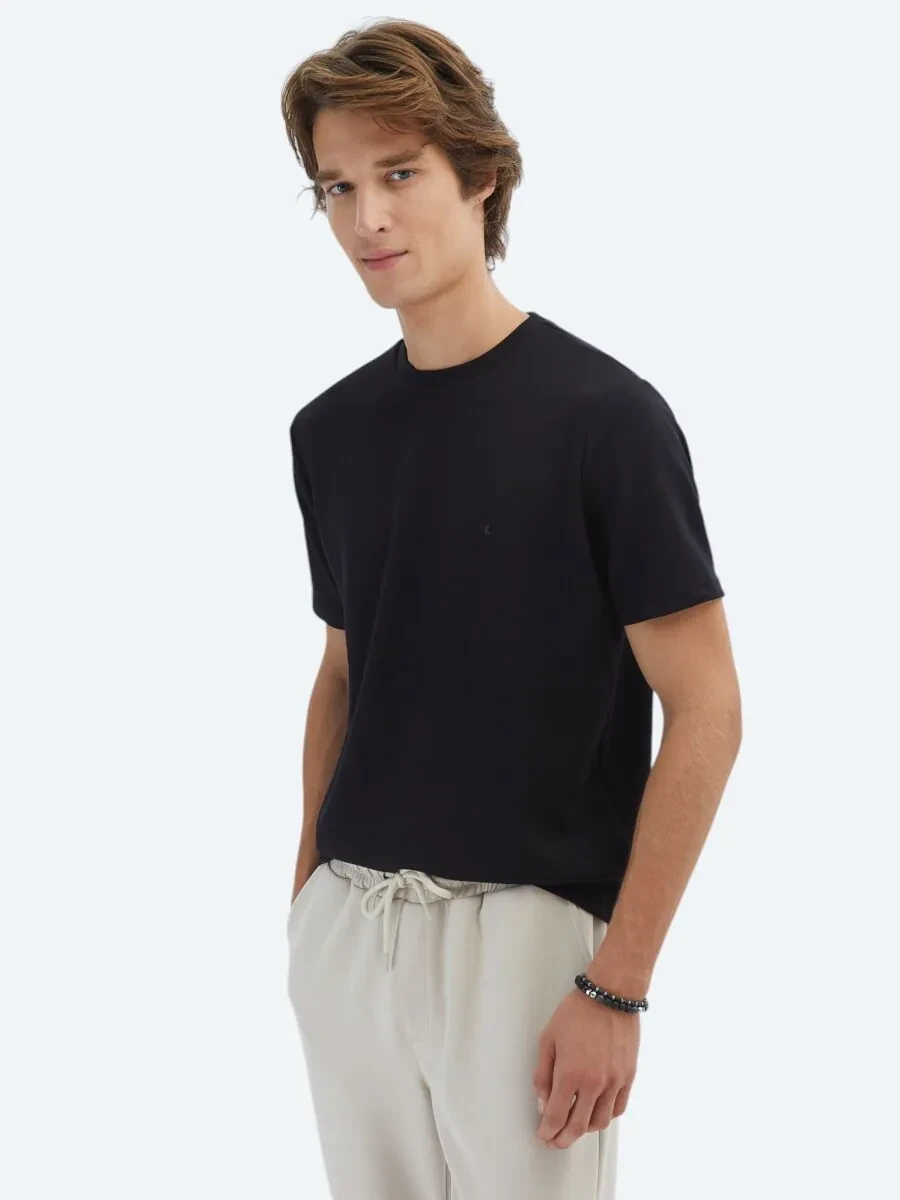 Black Plain Crew Neck T-Shirt - 1