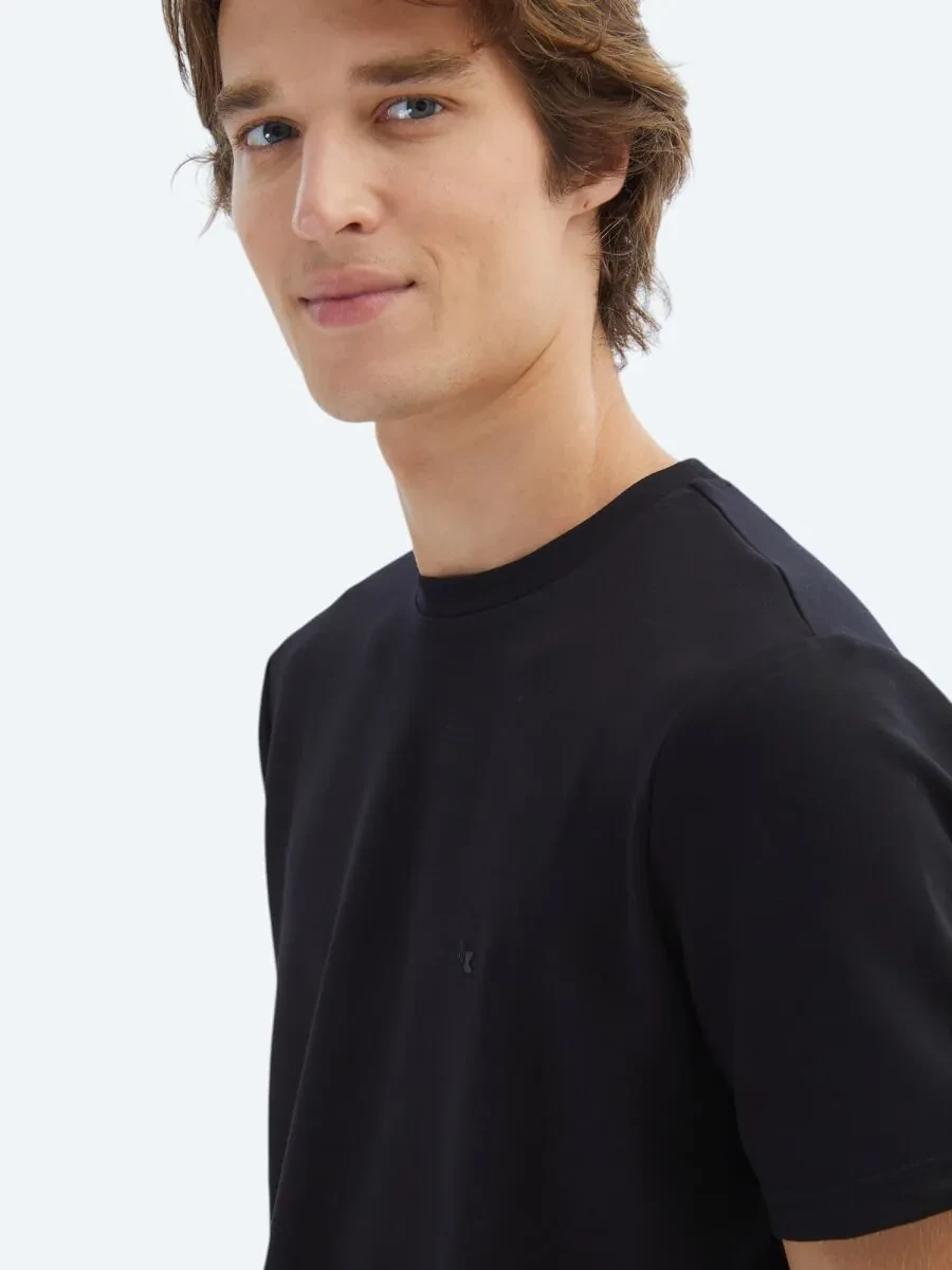 Black Plain Crew Neck T-Shirt - 3