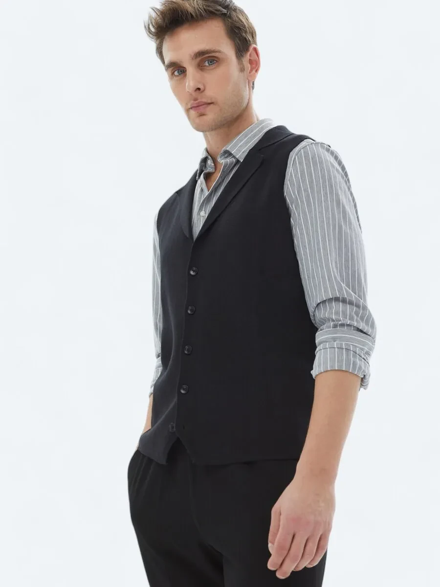 Black Plain Knitting Knit Vest - 1