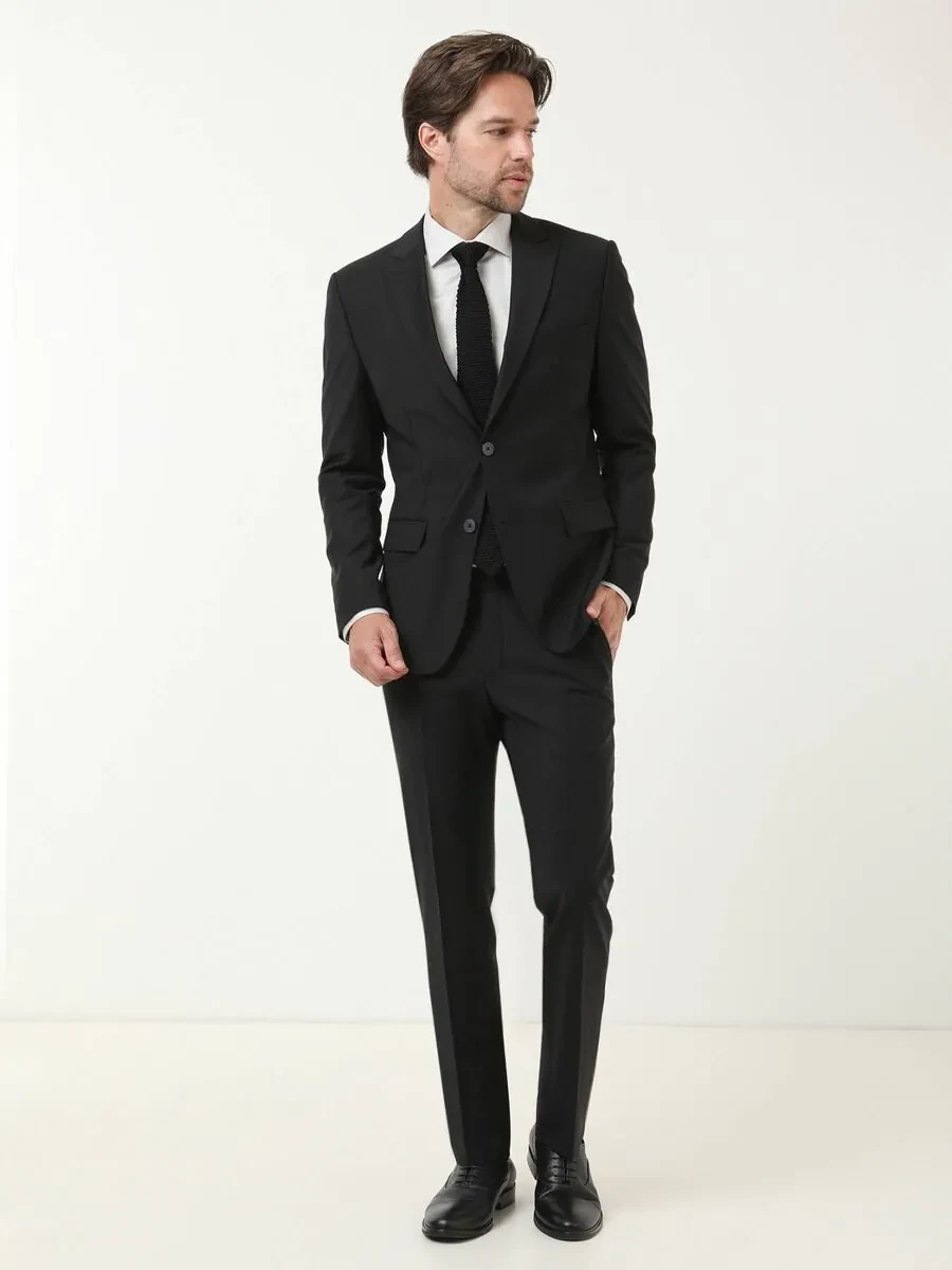 Black Plain Modern Fit Wool Blended Suit - 2