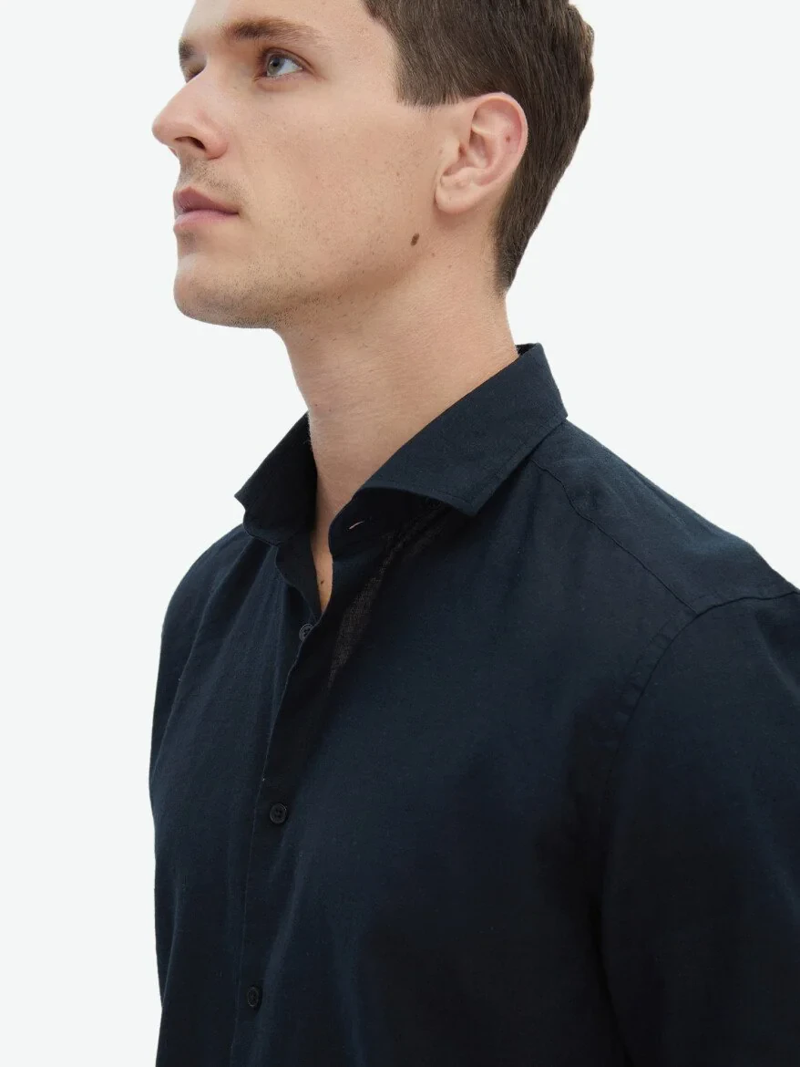 Black Plain Regular Fit Weaving Casual Cotton Blended Shirt 