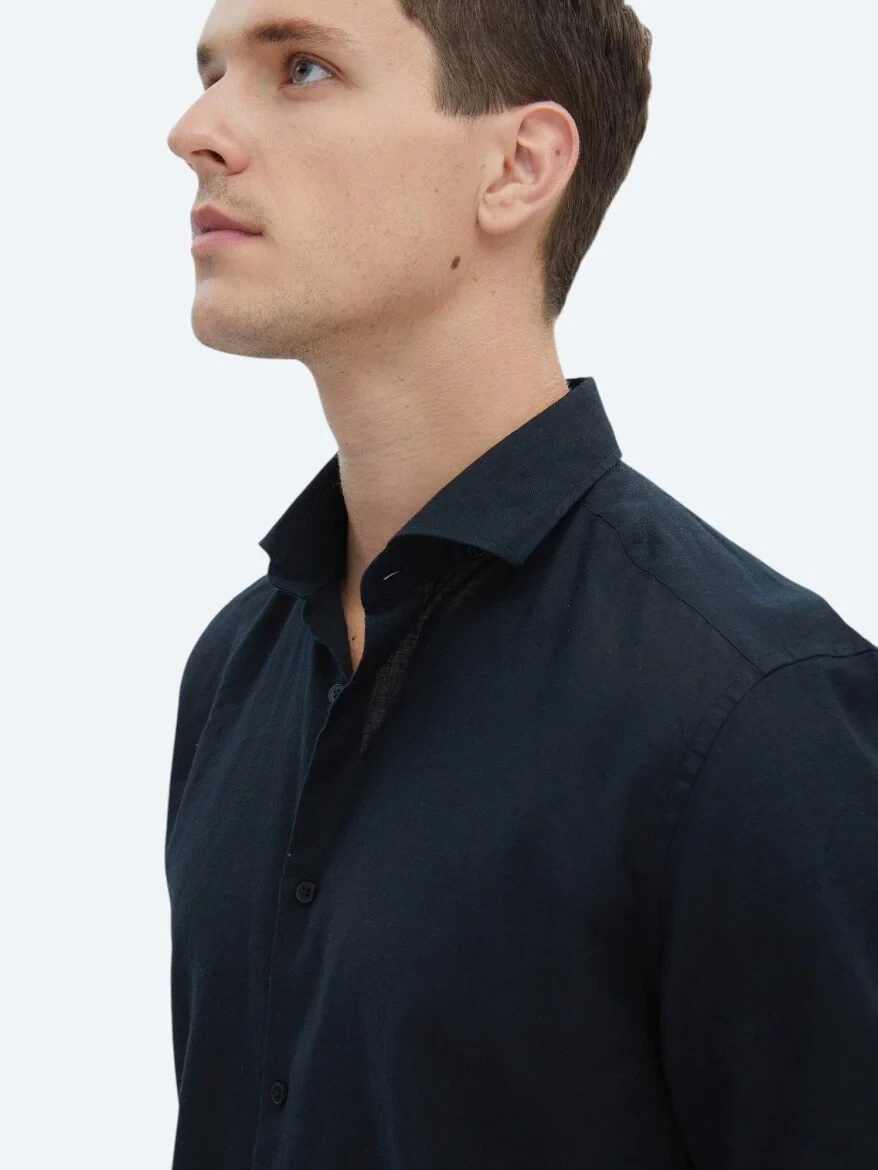 Black Plain Regular Fit Weaving Casual Cotton Blended Shirt 