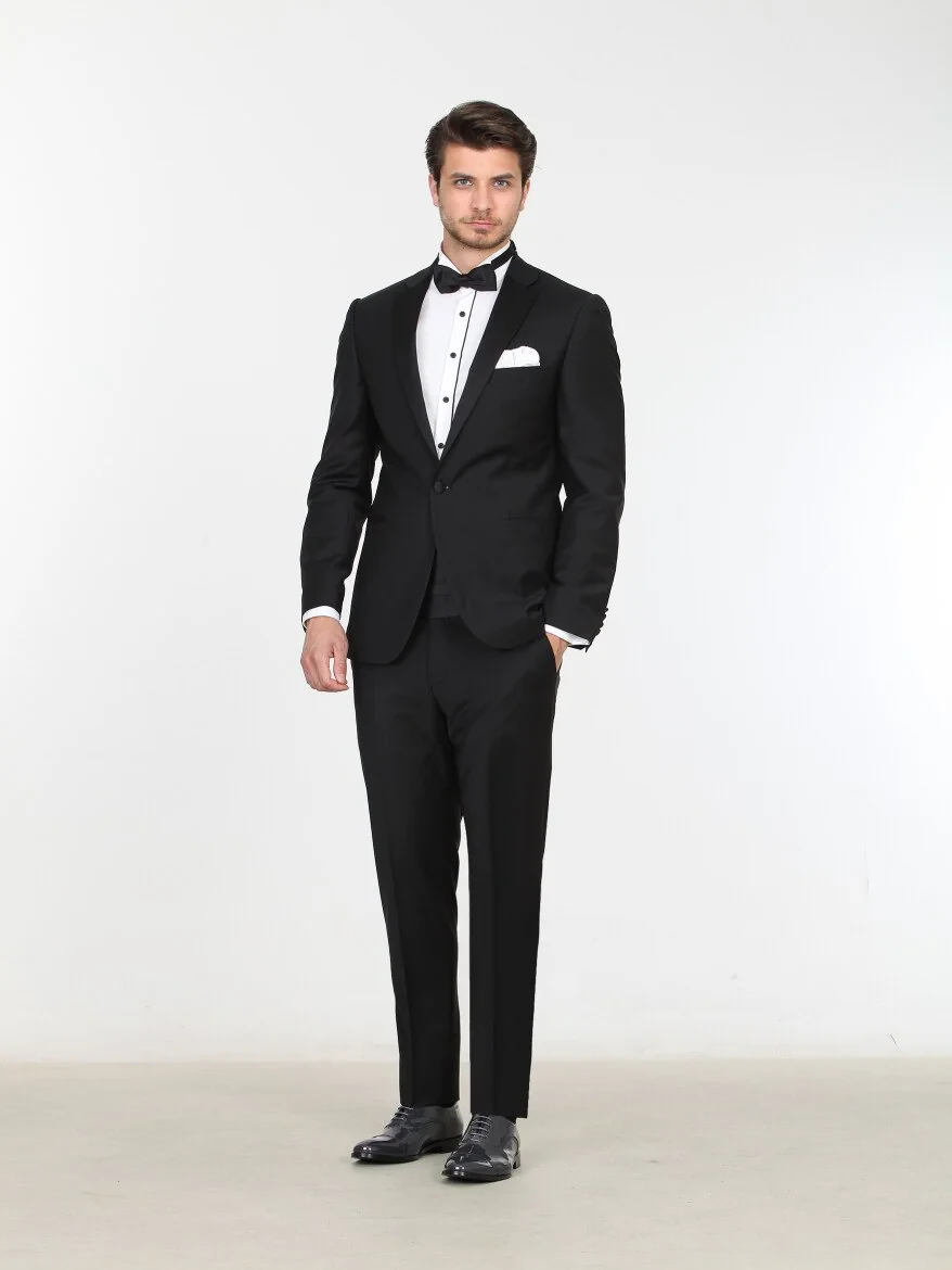 Black Plain Slim Fit Butterfly Collar Weaving Tuxedo - 1
