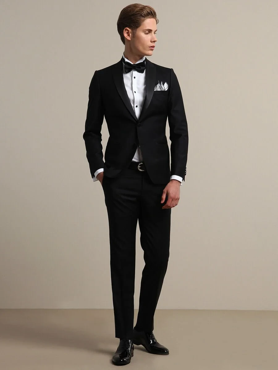 Black Plain Slim Fit Double Breasted Collar Weaving Tuxedo - 3