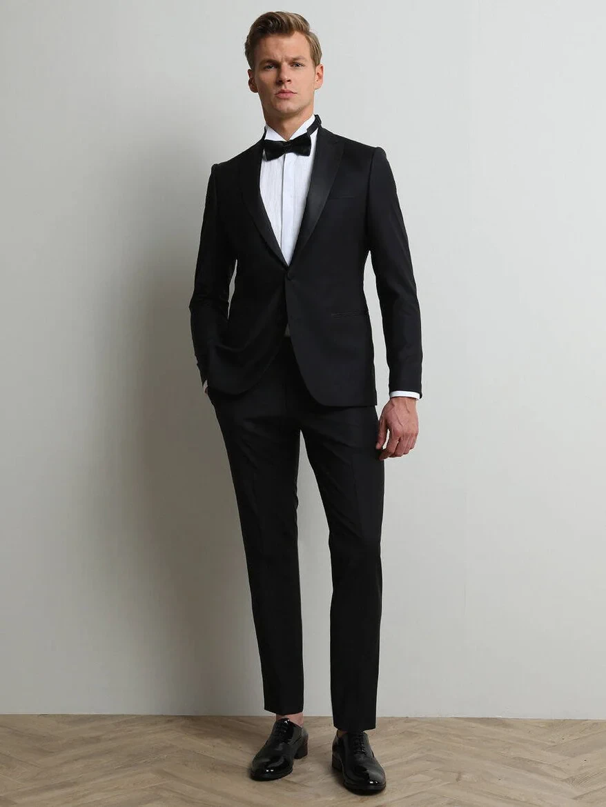 Black Plain Slim Fit Double Breasted Collar Weaving Tuxedo - 3