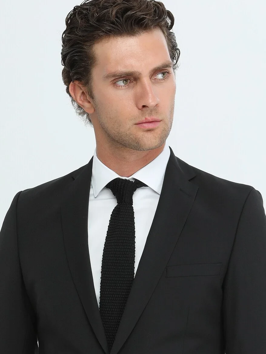 Black Plain Slim Fit Wool Blended Suit - 3