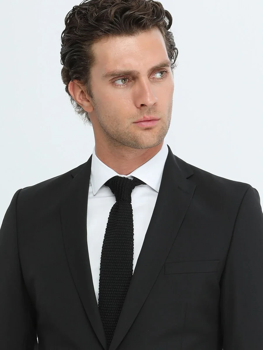 Black Plain Slim Fit Wool Blended Suit - 3