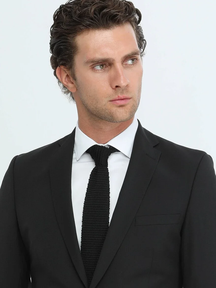 Black Plain Slim Fit Wool Blended Suit - 3