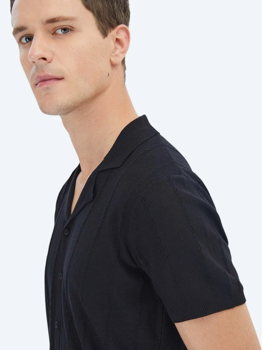 Black Regular Fit Knitting Casual Shirt 
