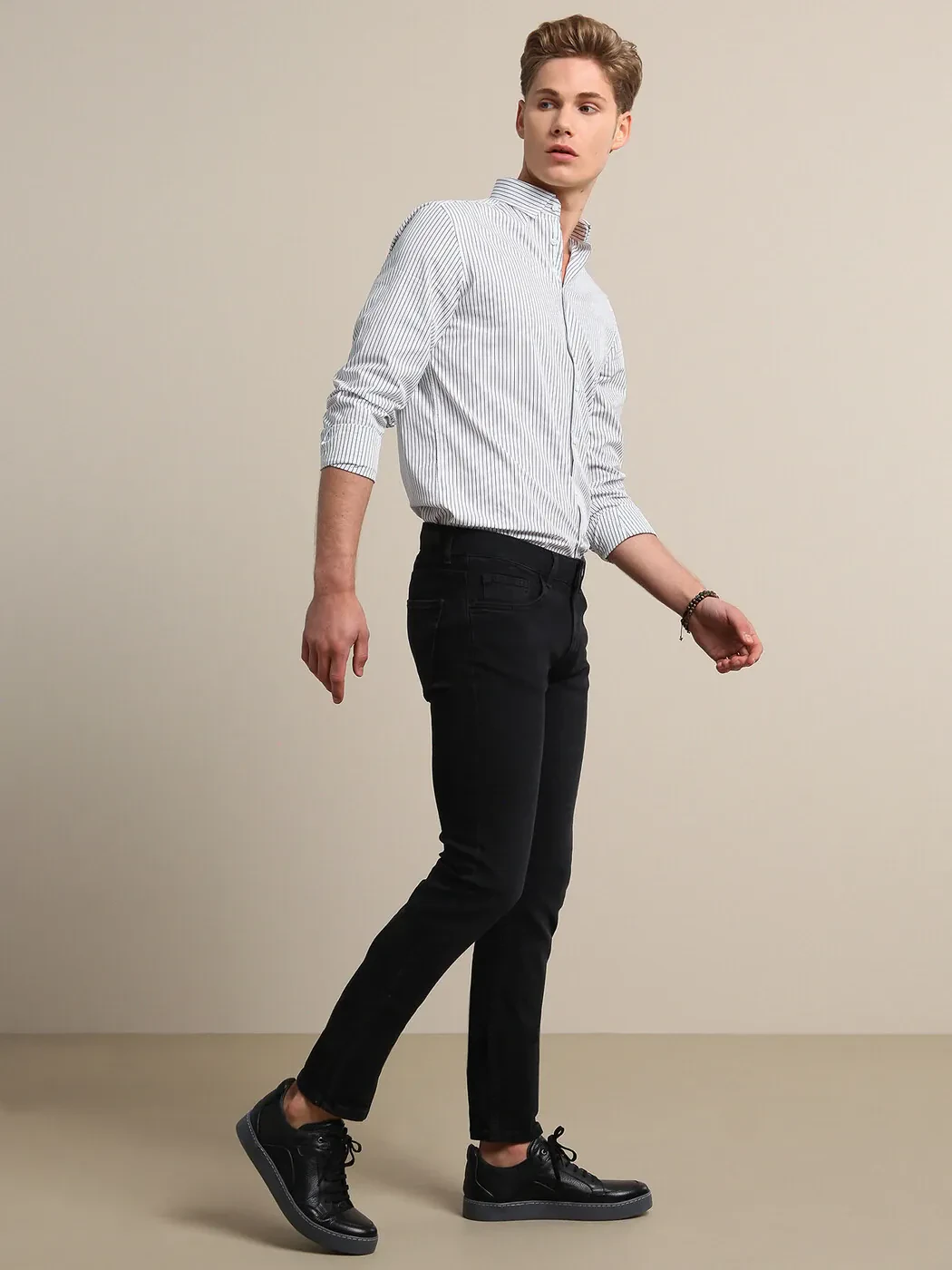 Black Slim Fit Denim Cotton Blended Trousers - 1