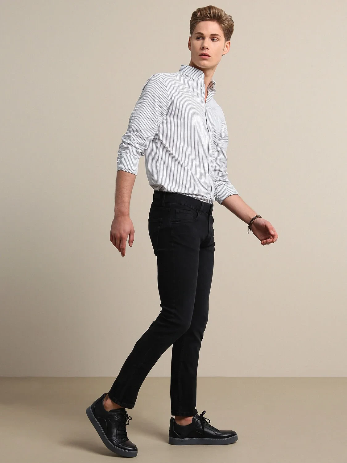 Black Slim Fit Denim Cotton Blended Trousers - 1