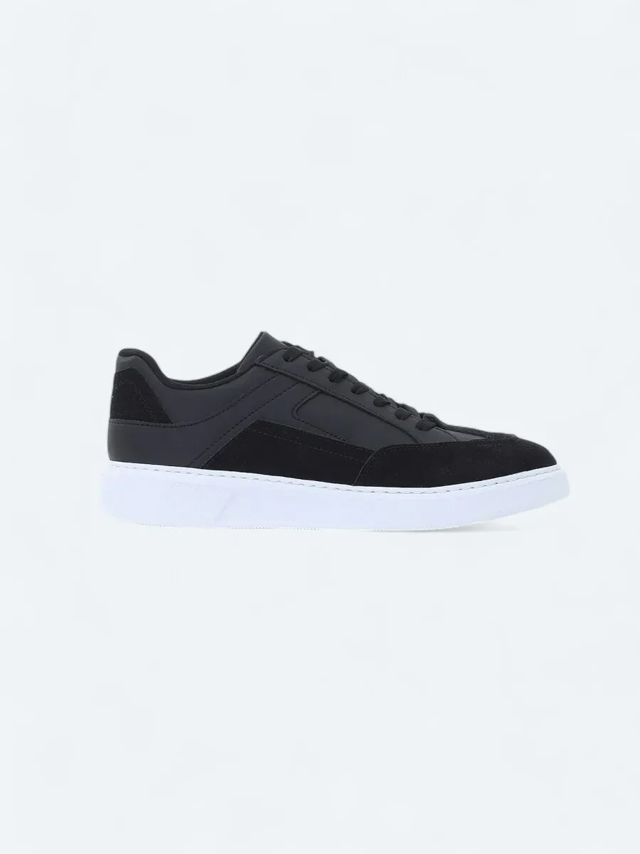 Black Sneaker - 1