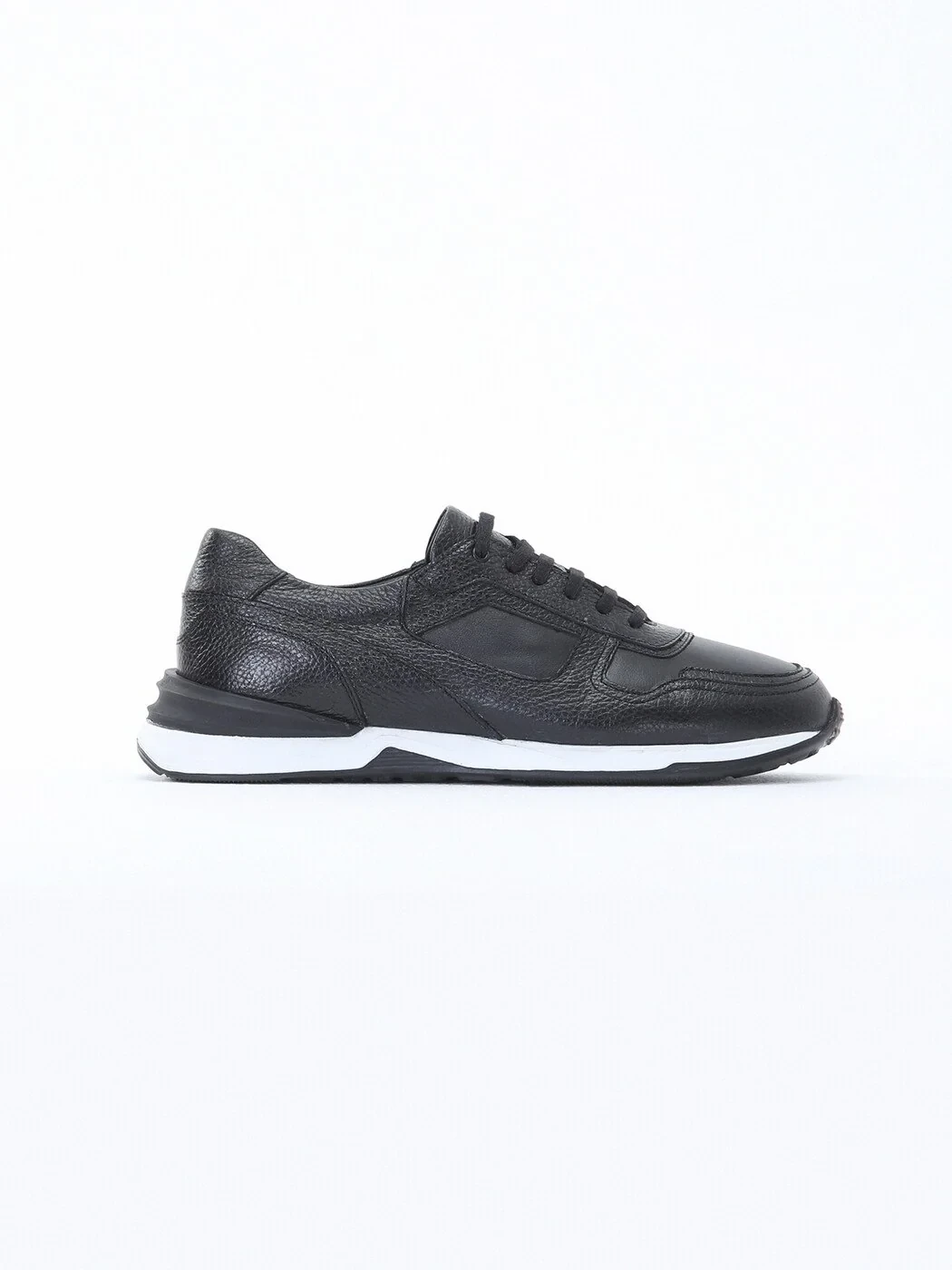 Black Sneaker - 1