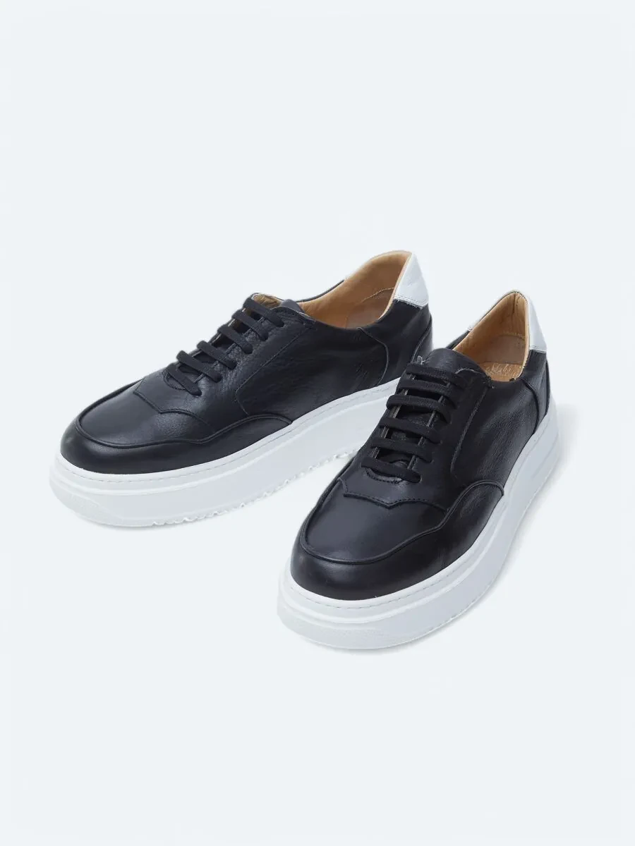Black Sneaker - 2