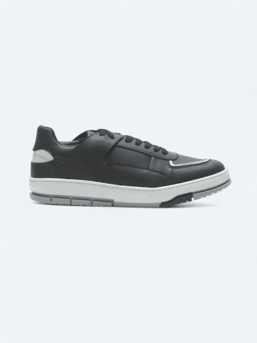 Black Sneaker - 1