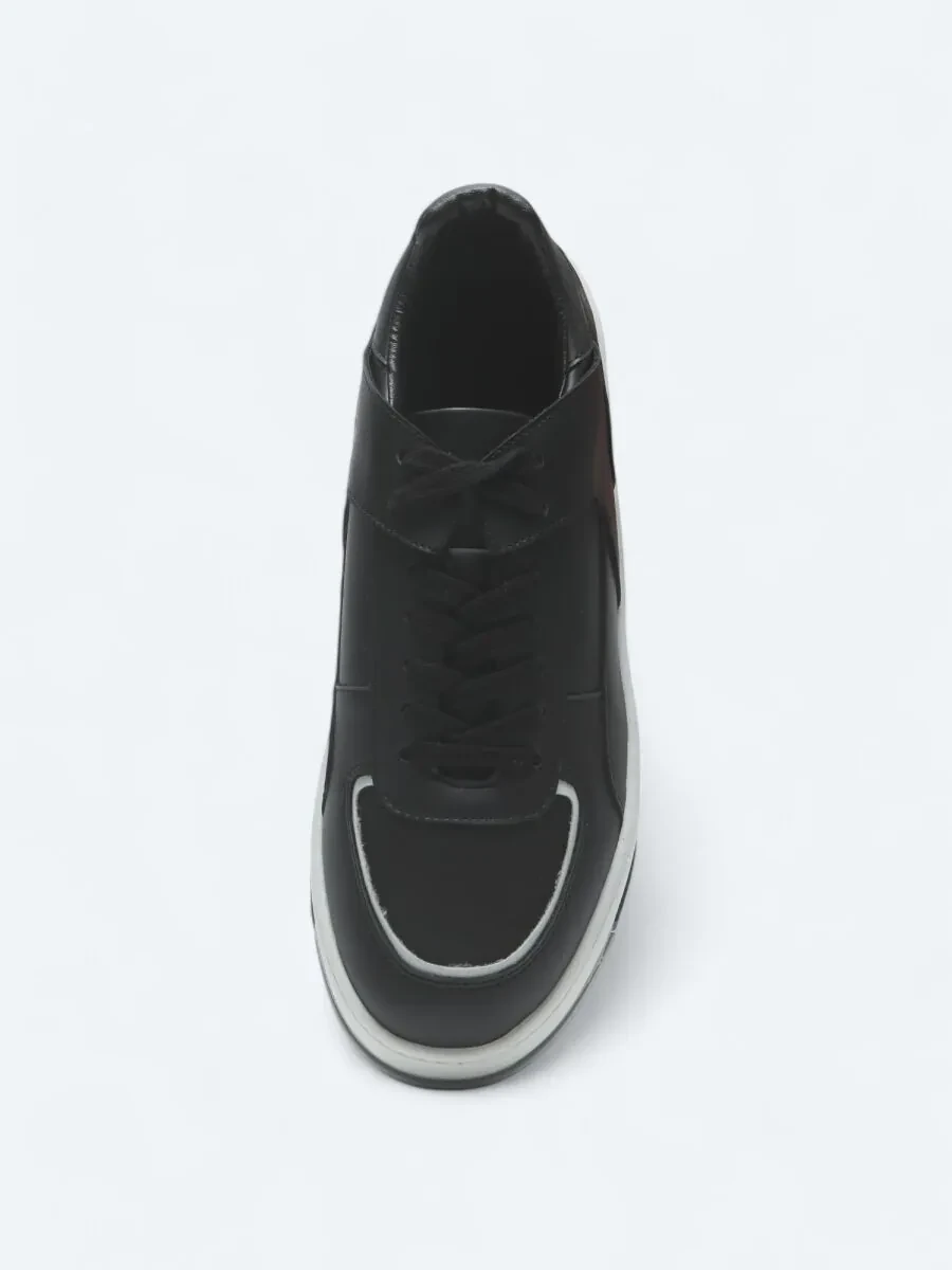 Black Sneaker - 3