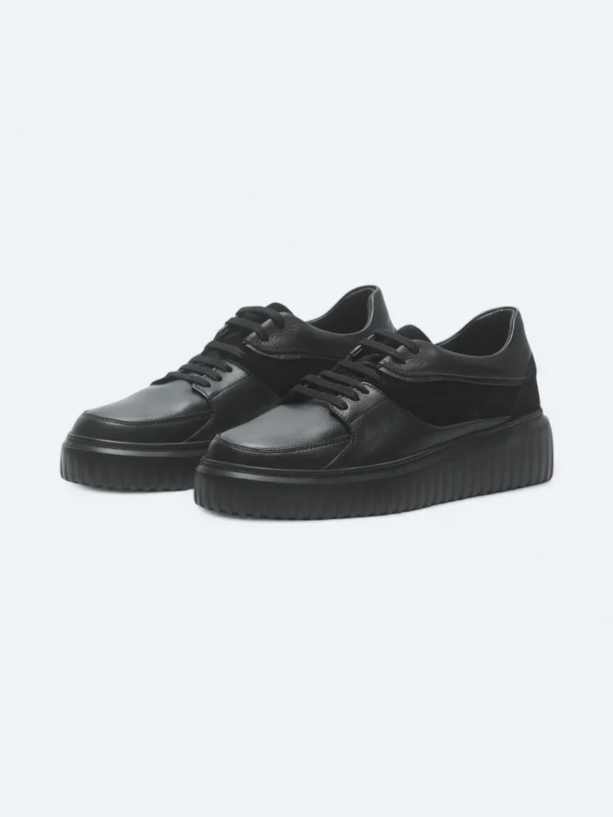 Black Sneaker - 2