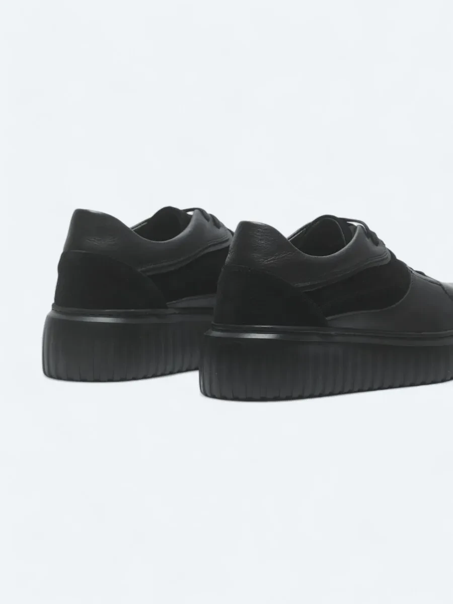 Black Sneaker - 5