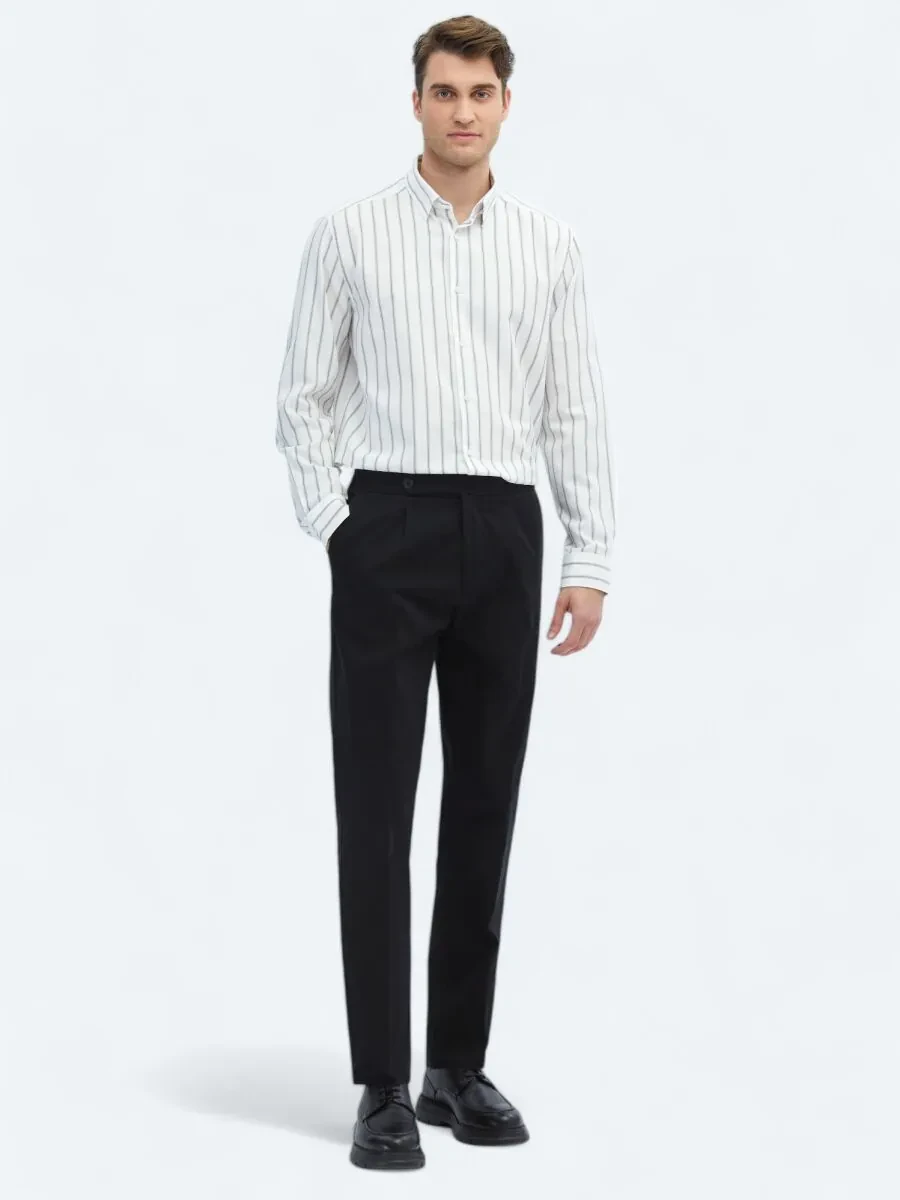 Black Weaving Carrot Fit Casual Cotton Blended Trousers - 1