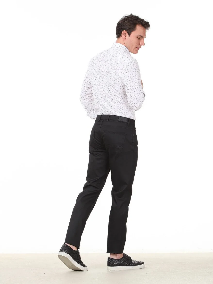 Black Weaving Fitted Fit Casual Cotton Blended Trousers 