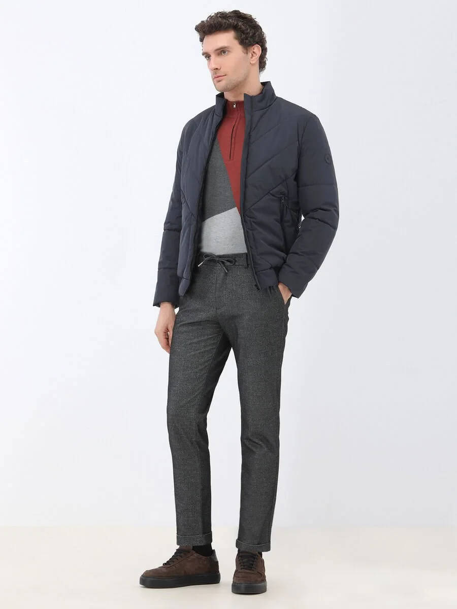 Black Weaving Jogging Fit Casual Cotton Blended Trousers - 3