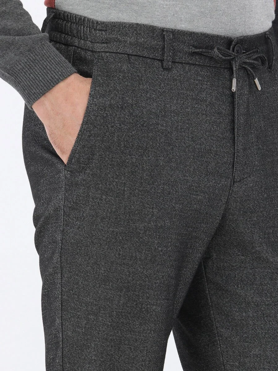Black Weaving Jogging Fit Casual Cotton Blended Trousers - 4