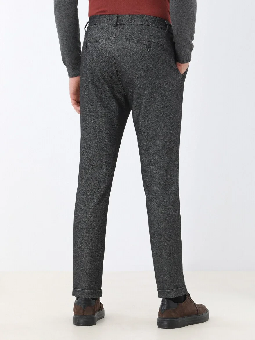 Black Weaving Jogging Fit Casual Cotton Blended Trousers - 5