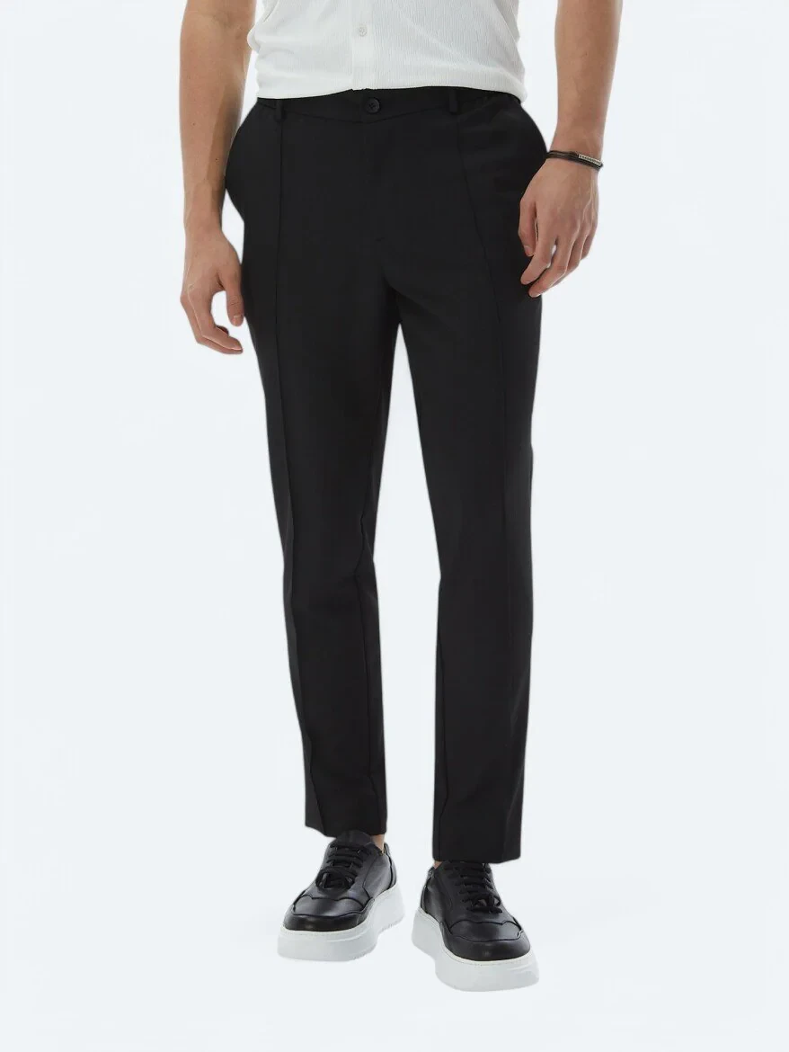 Black Weaving Jogging Fit Casual Trousers - 4