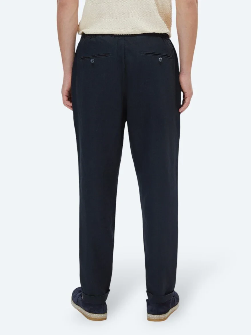 Black Weaving Jogging Fit Casual Trousers - 4