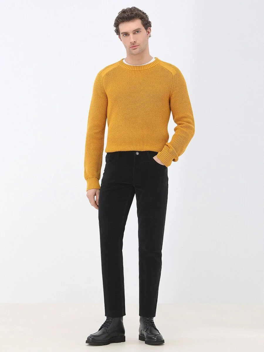 Black Weaving Regular Fit Casual Cotton Blended Trousers - 2